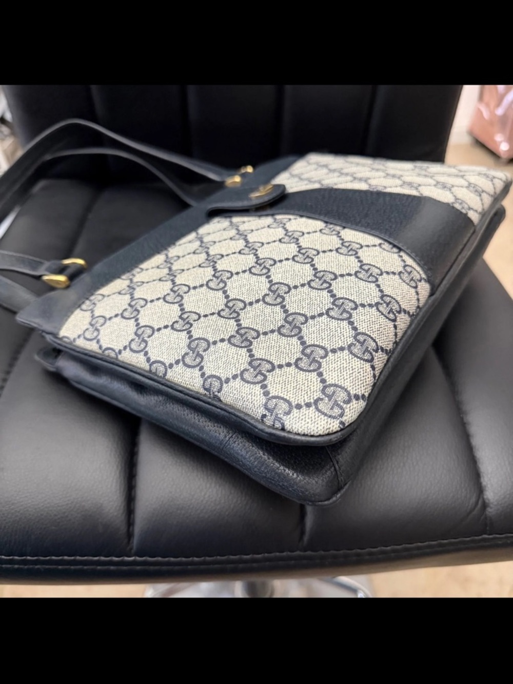 Gucci Vintage Navy Shoulder Bag - Picture 7 of 8